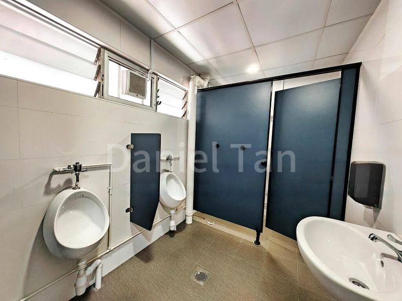 Office for Sale: Boon Liew Building - Image 3