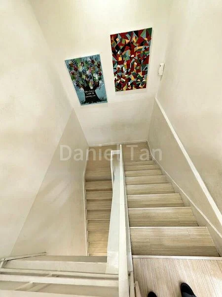 Office for Sale: Boon Liew Building - Image 2