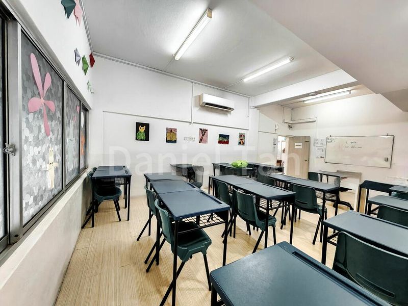 Office for Sale: Boon Liew Building - Image 12