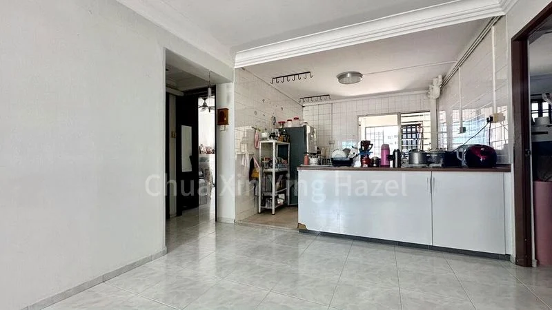 Common Room (HDB) for Rent in  342 Tampines Street 33 - Image 3