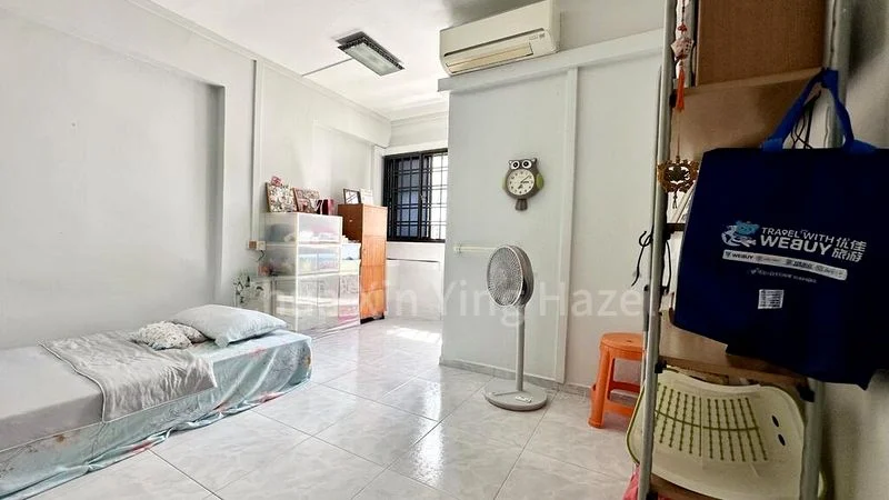 Common Room (HDB) for Rent in  342 Tampines Street 33 - Image 4