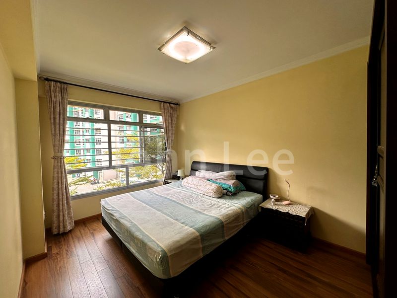 5 Room (5I) HDB for Sale in 571B Woodlands Avenue 1 - Image 7