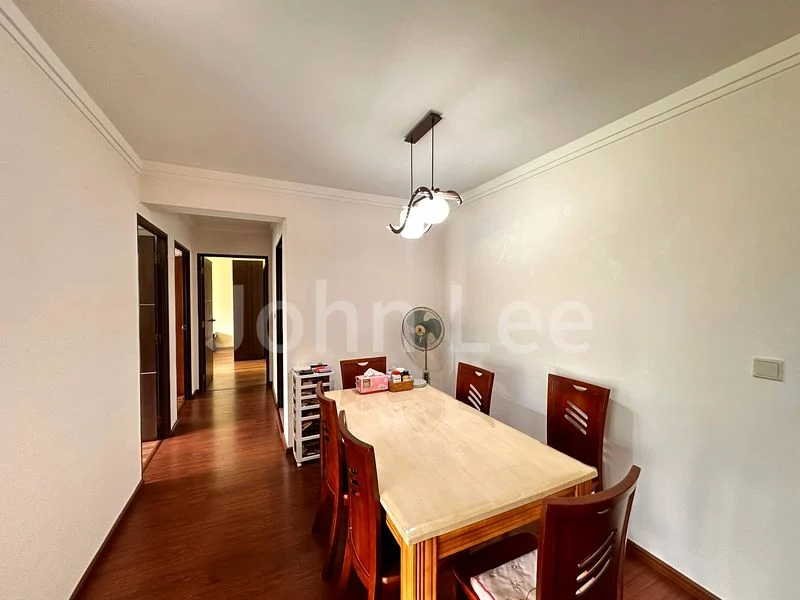 5 Room (5I) HDB for Sale in 571B Woodlands Avenue 1 - Image 2