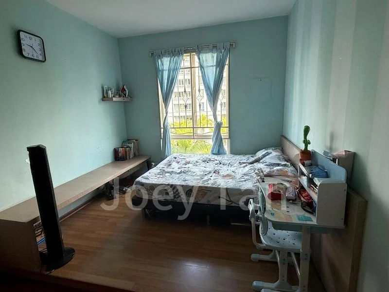 3 Bed Condo for Rent in Yishun Sapphire - Image 8