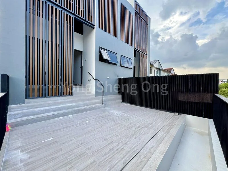 6 Bed Semi-Detached House (Landed) for Sale in  Kembangan Gardens - Image 9