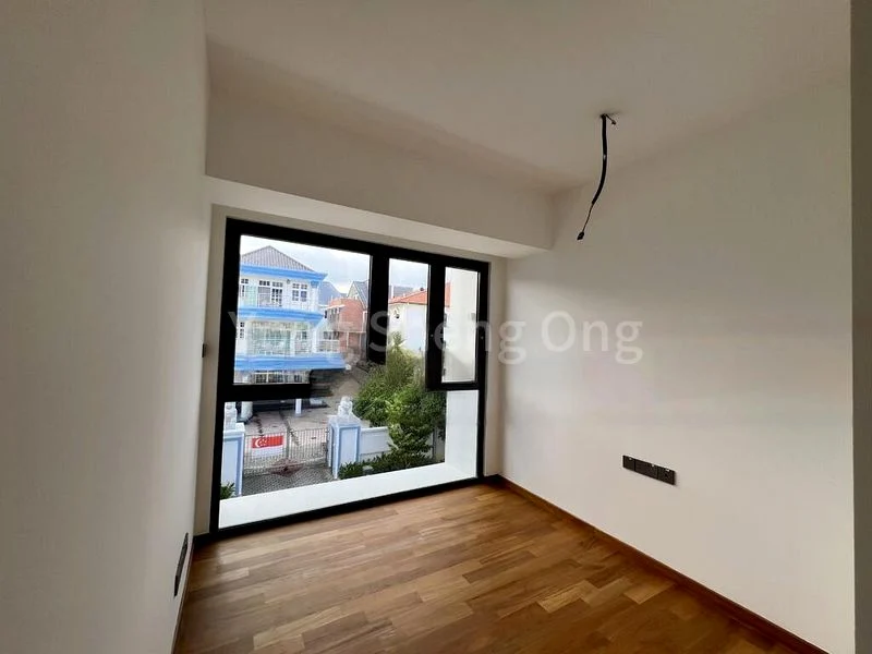 6 Bed Semi-Detached House (Landed) for Sale in  Kembangan Gardens - Image 11