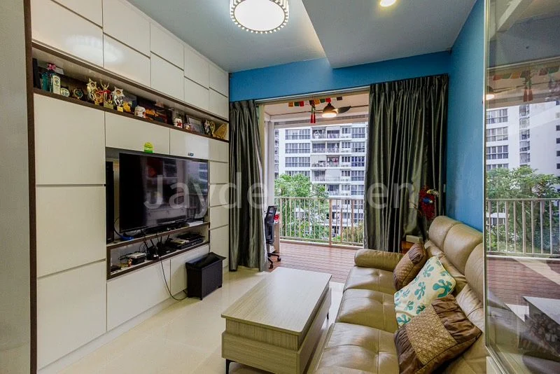 3 Bed Executive Condo for Sale in Watercolours - Image 2
