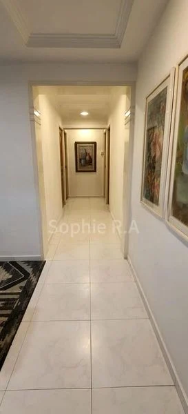 Executive HDB for Sale in  136 Rivervale Street - Image 2