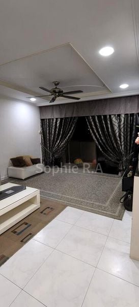Executive HDB for Sale in  136 Rivervale Street - Image 6