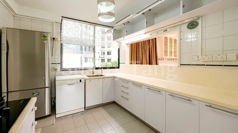 2 Bed Condo for Rent in  Avon Park - Image 8