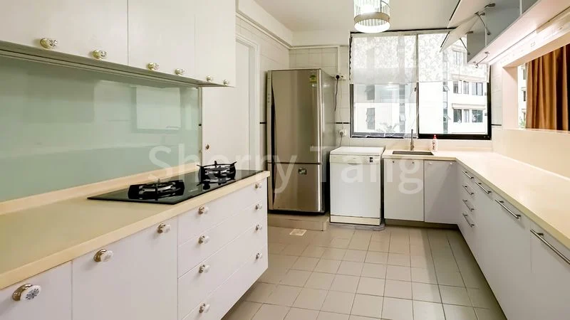 2 Bed Condo for Rent in  Avon Park - Image 7