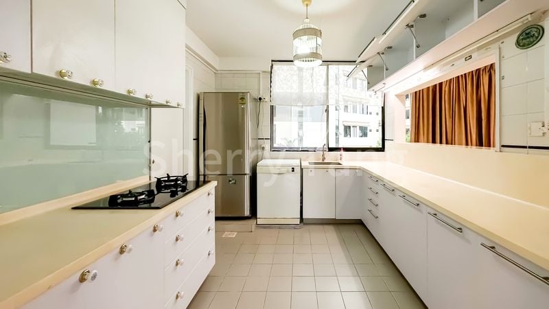 2 Bed Condo for Rent in  Avon Park - Image 6