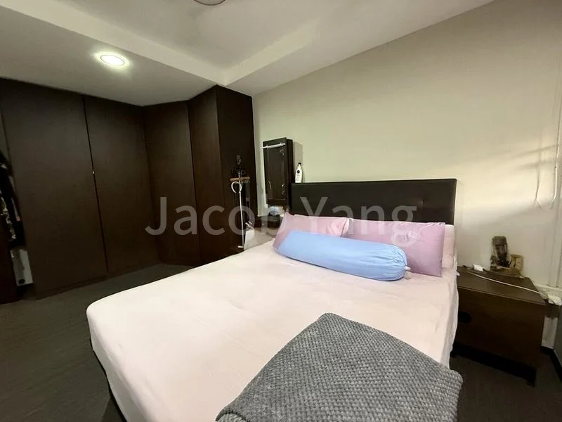 5 Room (5I) HDB for Sale in  523 Jurong West Street 52 - Image 3