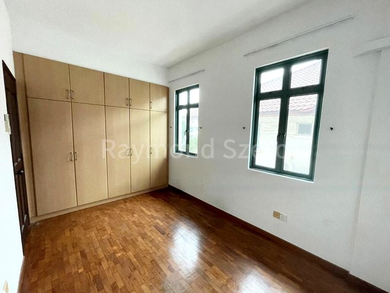 5 Bed Semi-Detached House (Landed) for Rent in Eastwood Drive - Image 8