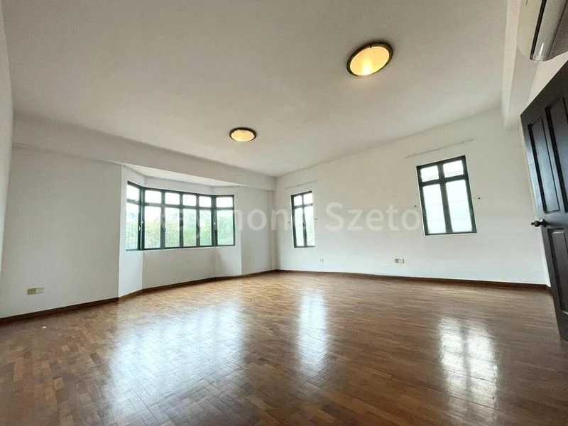 5 Bed Semi-Detached House (Landed) for Rent in Eastwood Drive - Image 7