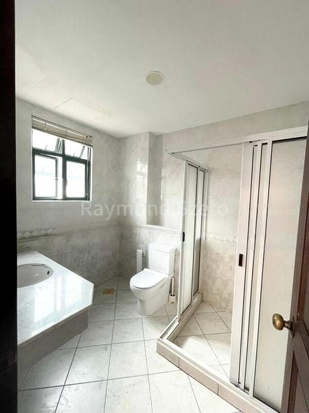 5 Bed Semi-Detached House (Landed) for Rent in Eastwood Drive - Image 9