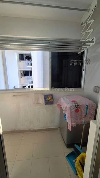 Common Room (HDB) for Rent in  445 Bukit Batok West Avenue 8 - Image 5