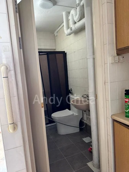 4 Room (4NG) HDB for Rent in  11 Lorong 8 Toa Payoh - Image 19