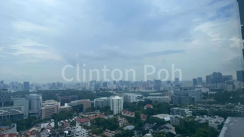 3 Bed Condo for Sale in  Urbana - Image 6