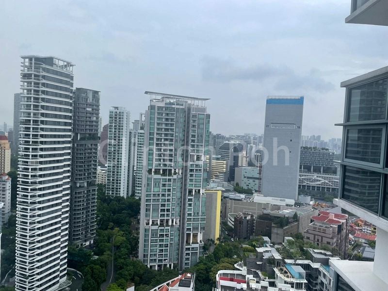 3 Bed Condo for Sale in  Urbana - Image 1