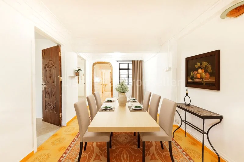 3 Room (3I) HDB for Sale in 33 Telok Blangah Way - Image 2