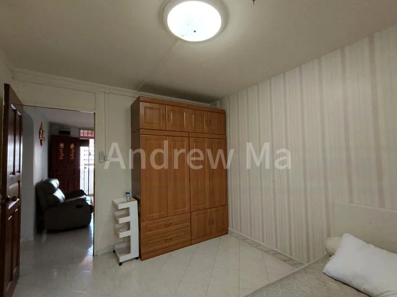 Common Room (HDB) for Rent in  648 Hougang Avenue 8 - Image 3