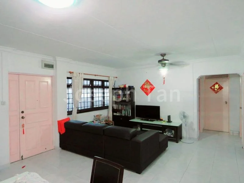 4 Room (4A) HDB for Rent in 761 Woodlands Avenue 6 - Image 1