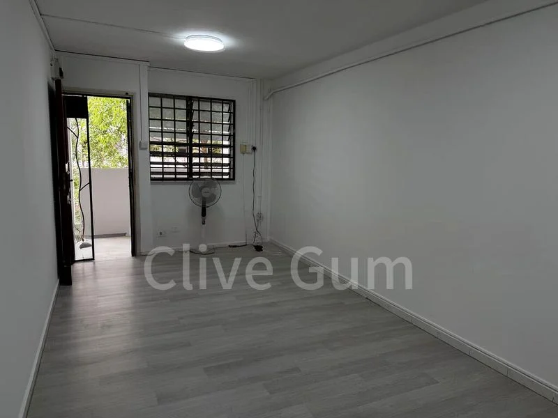 3 Room (3NG) HDB for Sale in  364 Bukit Batok Street 31 - Image 2