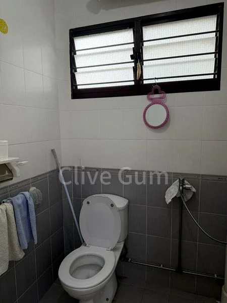 3 Room (3NG) HDB for Sale in  364 Bukit Batok Street 31 - Image 9