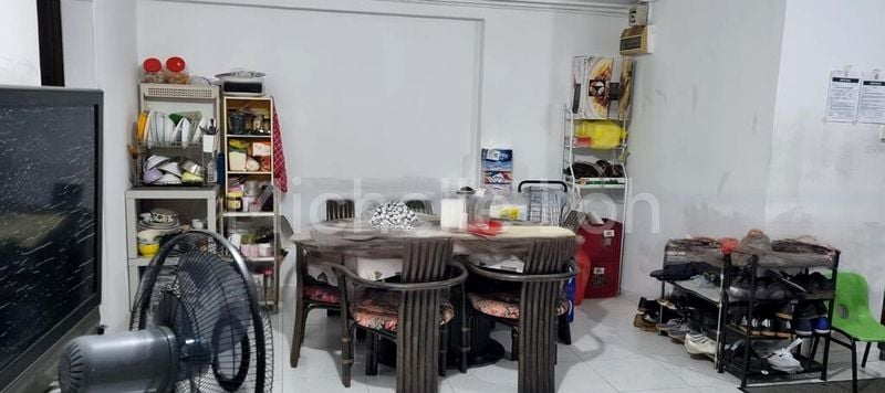 Executive HDB for Sale in  287C Jurong East Street 21 - Image 3