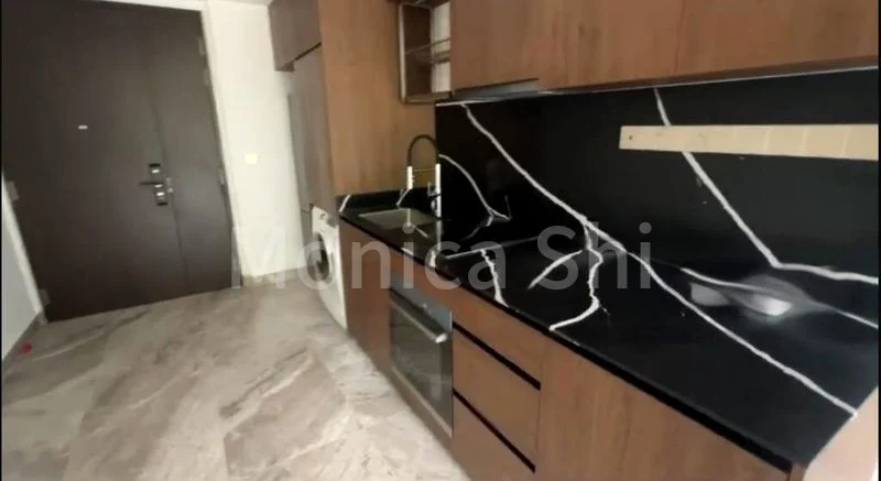 1 Bed Condo for Sale in The Commodore - Image 2