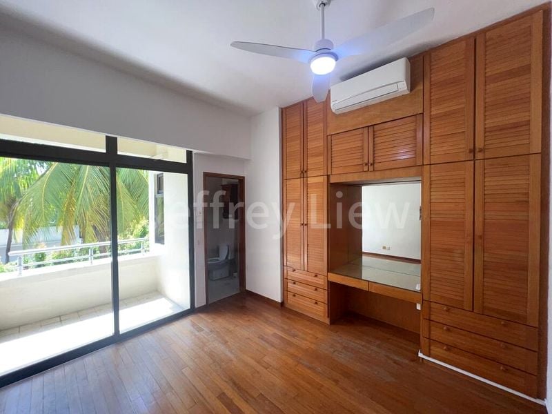 4 Bed Condo for Sale in  The Balmoral - Image 1