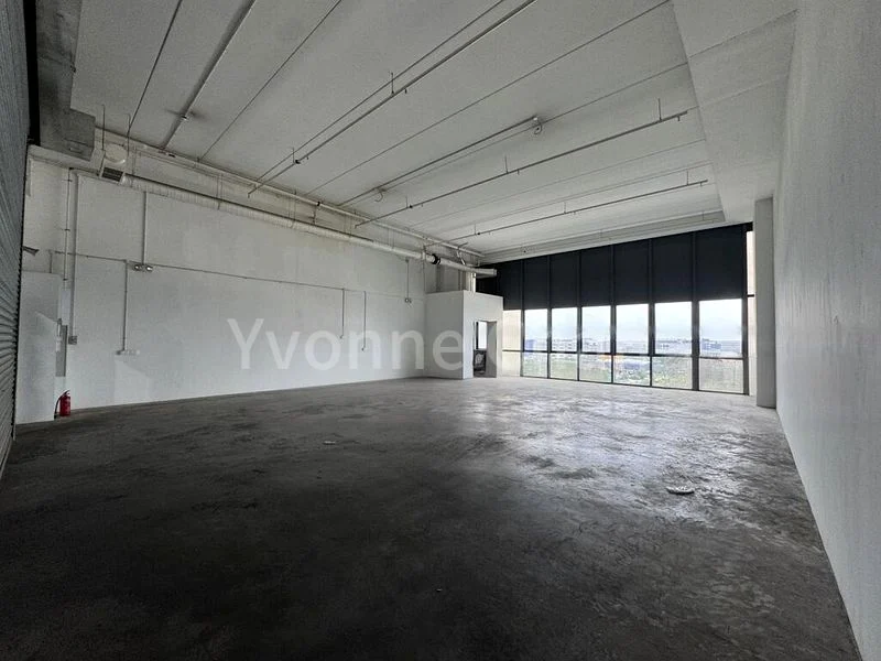 REVV: 1,200 Sq Ft Factory / Workshop (B2) for Rent on Old Street, London - Image 3