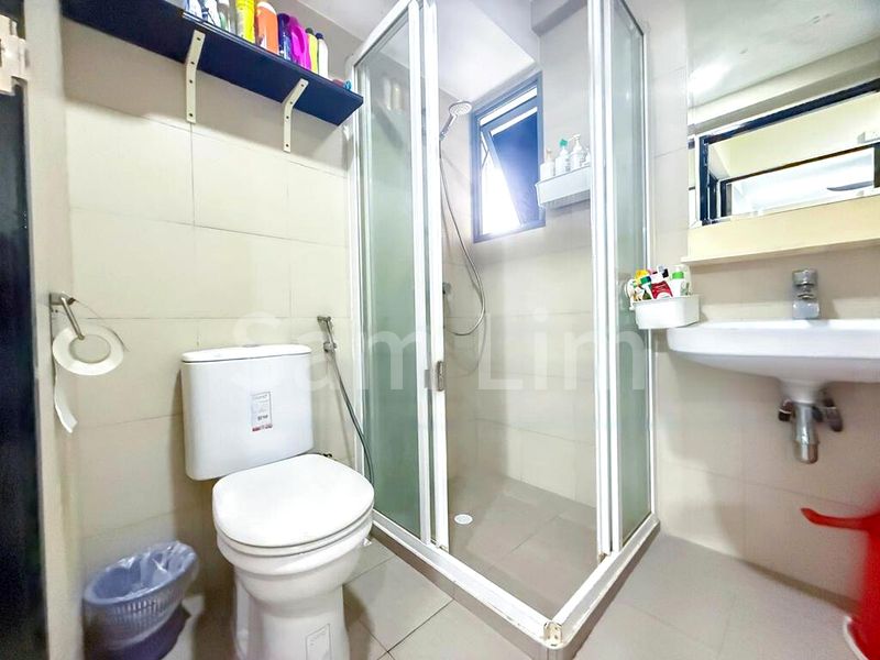 Premium HDB for Sale in  138B Yuan Ching Road - Image 9