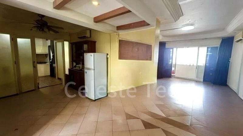 5 Room (5I) HDB for Sale in  356 Tampines Street 33 - Image 1