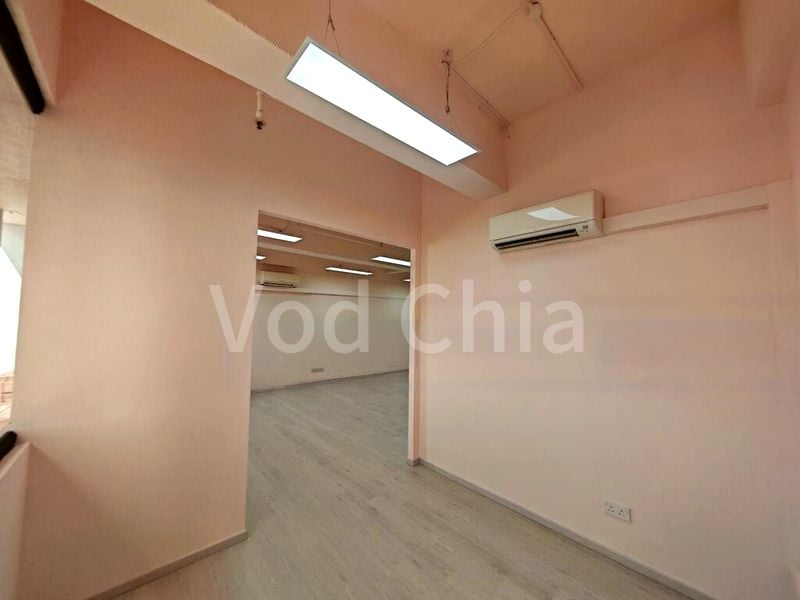 Other Retail for Rent: Parkway Centre - Image 6