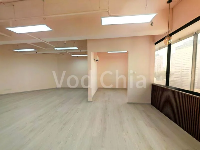 Other Retail for Rent: Parkway Centre - Image 3