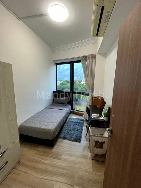 Common Room (Condo) for Rent in Tanglin View - Image 5