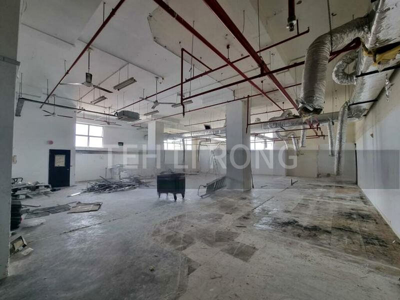 Light Industrial (B1) for Sale: Elite Industrial Building II - Image 8