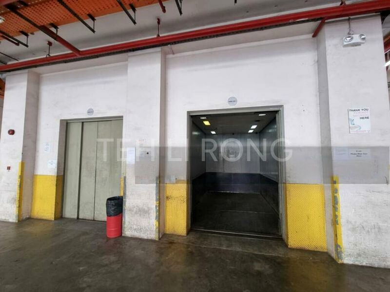 Light Industrial (B1) for Sale: Elite Industrial Building II - Image 4