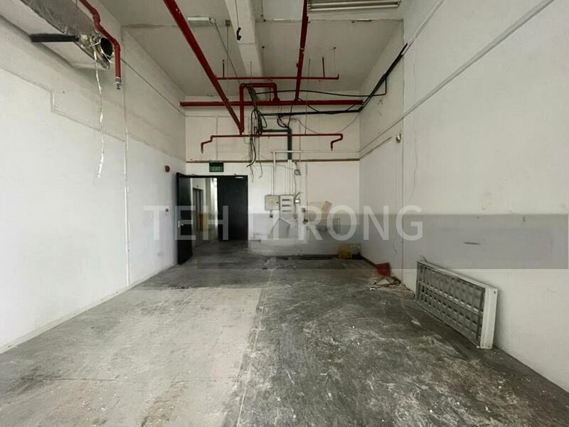 Light Industrial (B1) for Sale: Elite Industrial Building II - Image 11