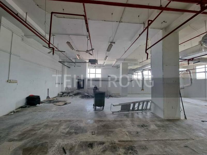 Light Industrial (B1) for Sale: Elite Industrial Building II - Image 9