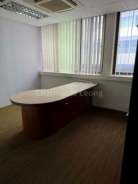 Light Industrial (B1) for Rent: SIS Building - Image 8