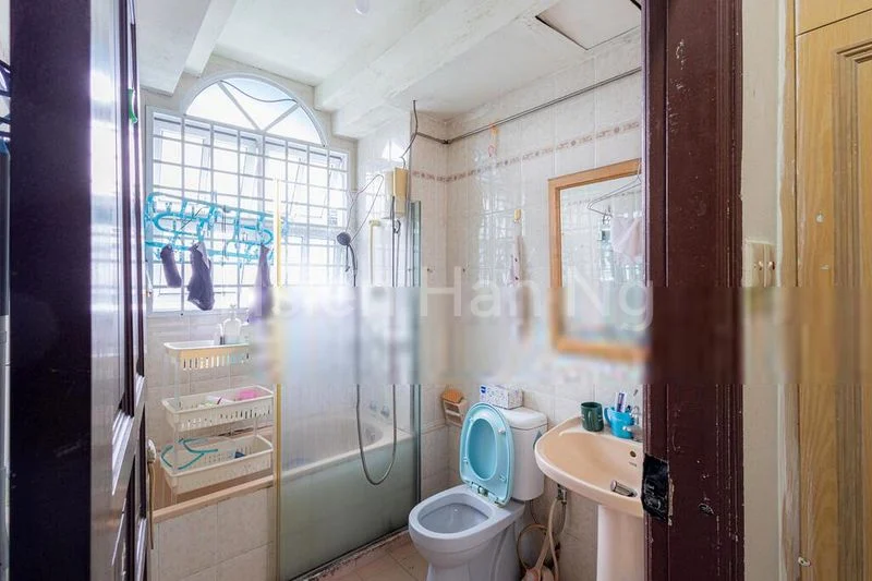 3 Bed Apartment (Condo) for Sale in  Sapphire Court - Image 5