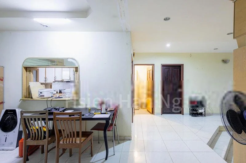 3 Bed Apartment (Condo) for Sale in  Sapphire Court - Image 1