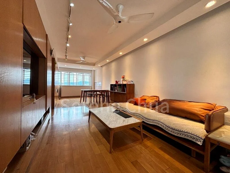 Executive HDB for Sale in  299 Bukit Batok Street 22 - Image 5