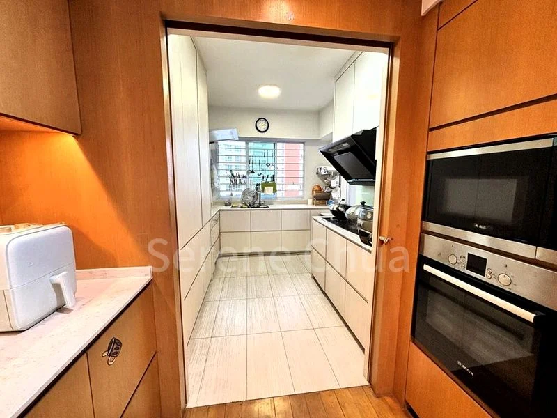 Executive HDB for Sale in  299 Bukit Batok Street 22 - Image 15