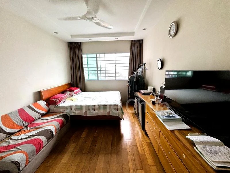 Executive HDB for Sale in  299 Bukit Batok Street 22 - Image 7