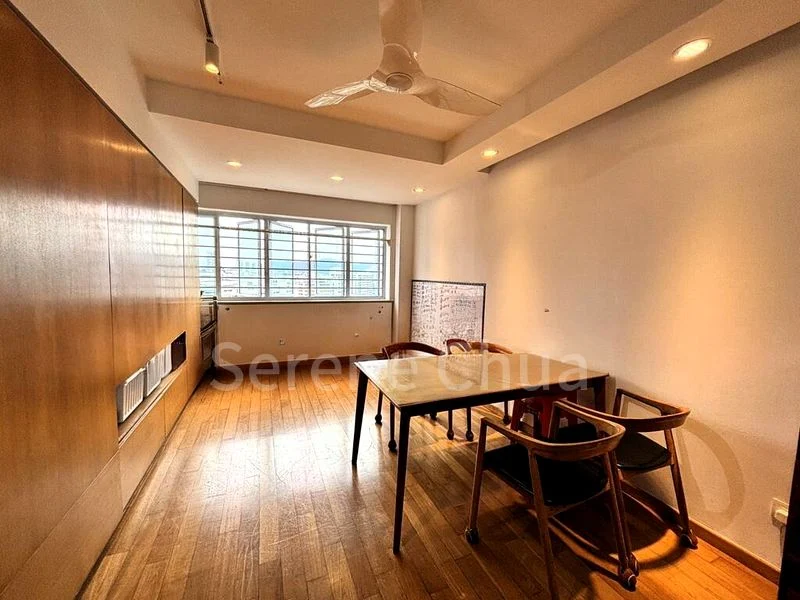 Executive HDB for Sale in  299 Bukit Batok Street 22 - Image 2