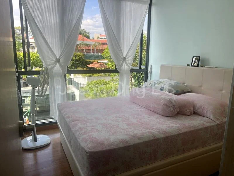 3 Bed Executive Condo for Sale in Wandervale - Image 2